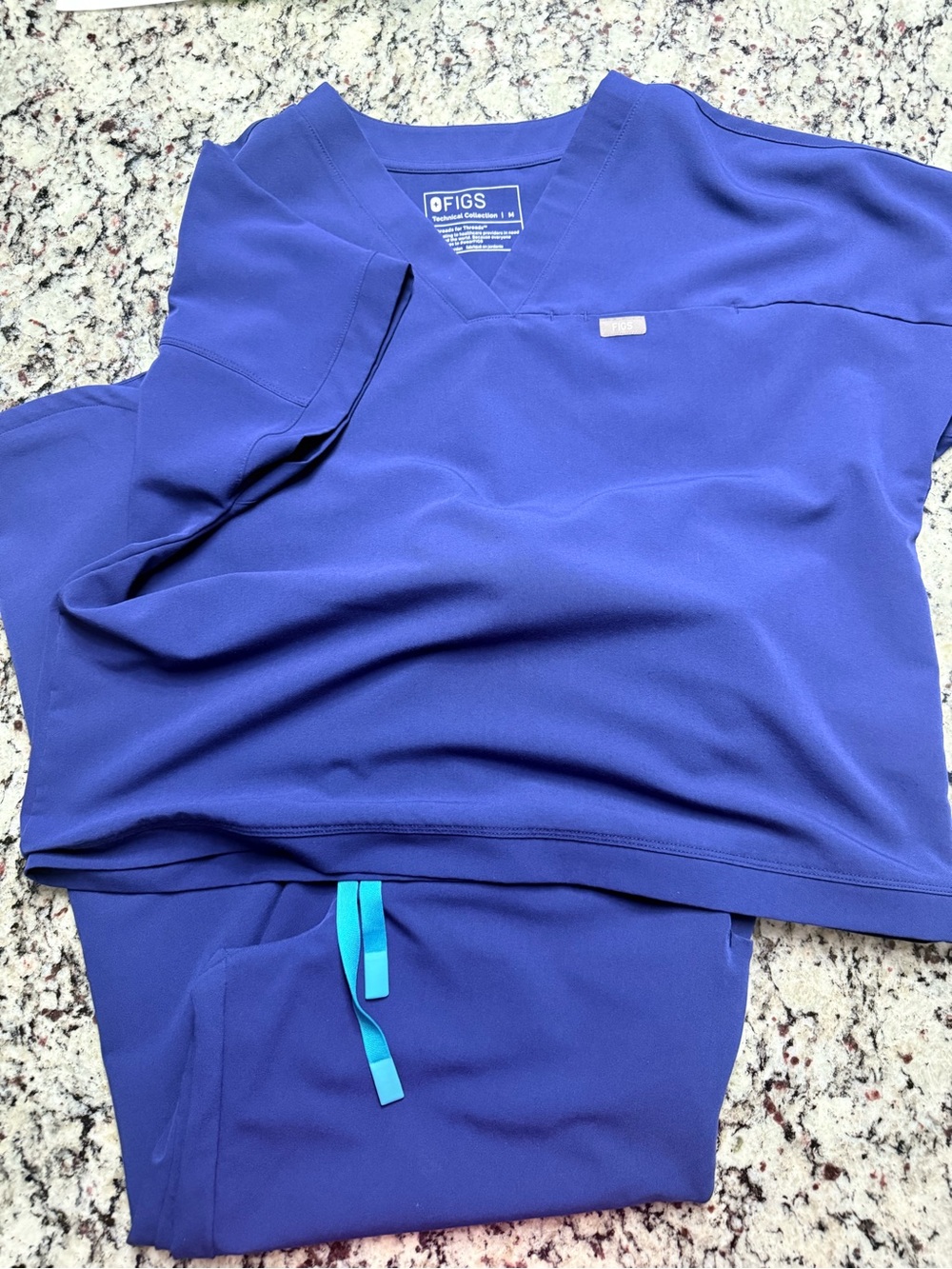 FIGS Limited edition Sapphire blue scrub set